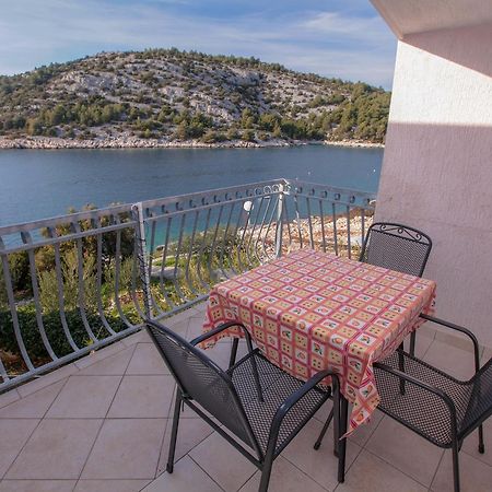 Apartments Mama Rogoznica  Luaran gambar